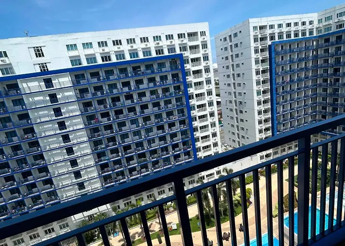 Sea Legit Staycation Near Moa Apartment Manila